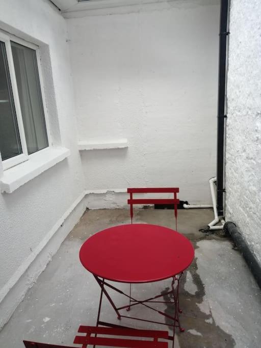 Cosy City Apartment 코크 외부 사진