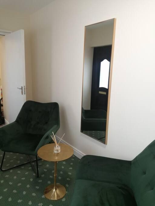 Cosy City Apartment 코크 외부 사진