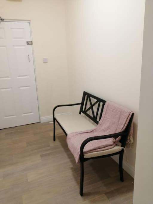 Cosy City Apartment 코크 외부 사진